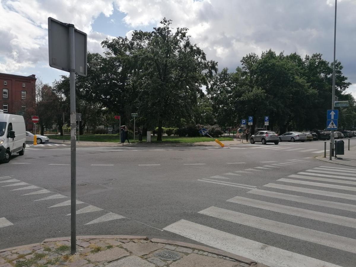 Hostel Tulip - Pokoj 7 Ze Wspolna Lazienka I Kuchnia Stettin Exterior foto