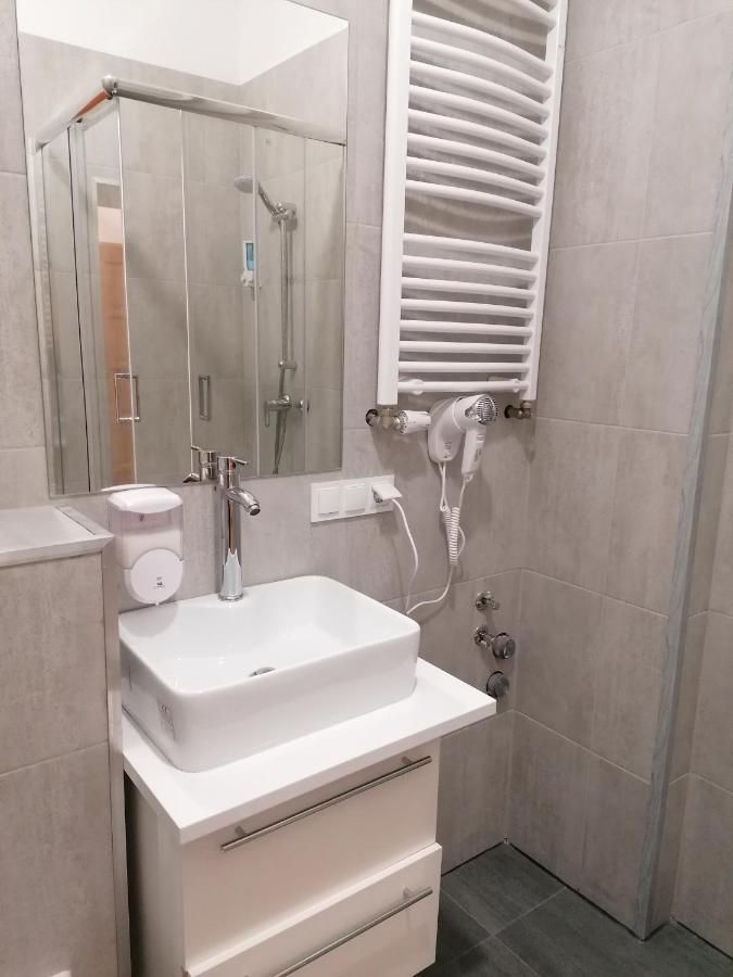 Hostel Tulip - Pokoj 7 Ze Wspolna Lazienka I Kuchnia Stettin Exterior foto