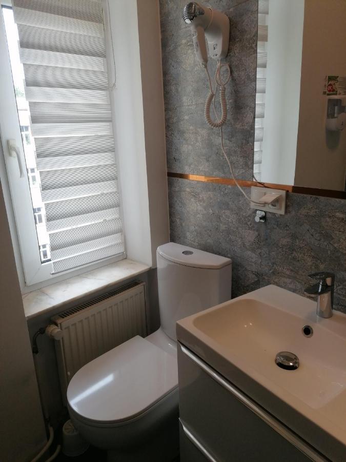 Hostel Tulip - Pokoj 7 Ze Wspolna Lazienka I Kuchnia Stettin Exterior foto