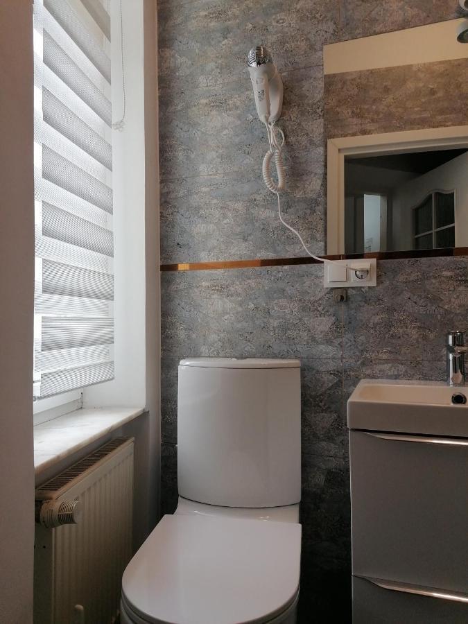 Hostel Tulip - Pokoj 7 Ze Wspolna Lazienka I Kuchnia Stettin Exterior foto